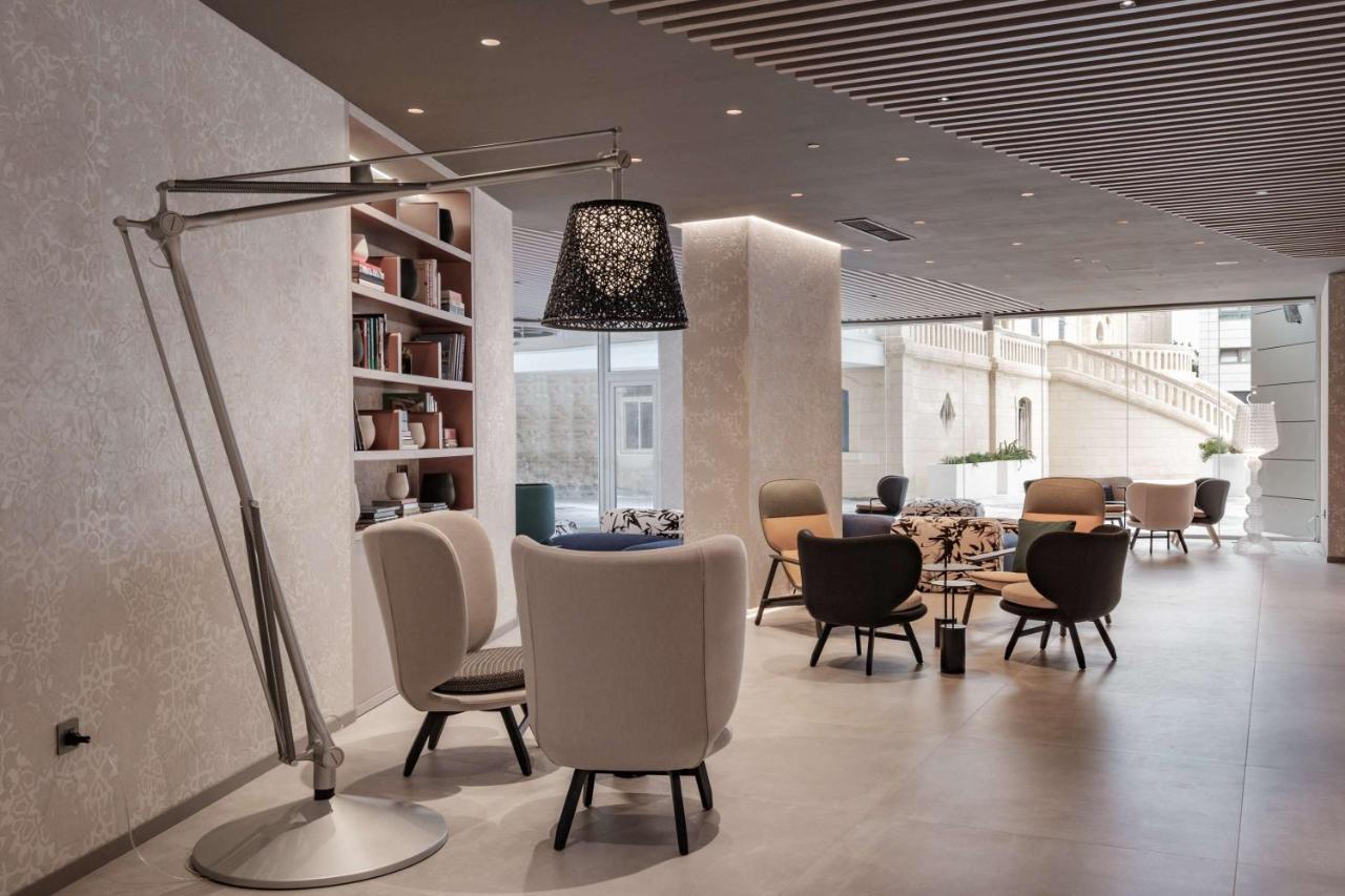 Hotel Hyatt Regency Malta San Giuliano Esterno foto The library