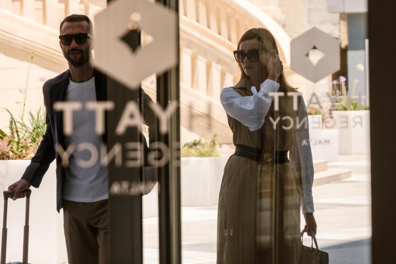 Hotel Hyatt Regency Malta San Giuliano Esterno foto The Village outlet mall