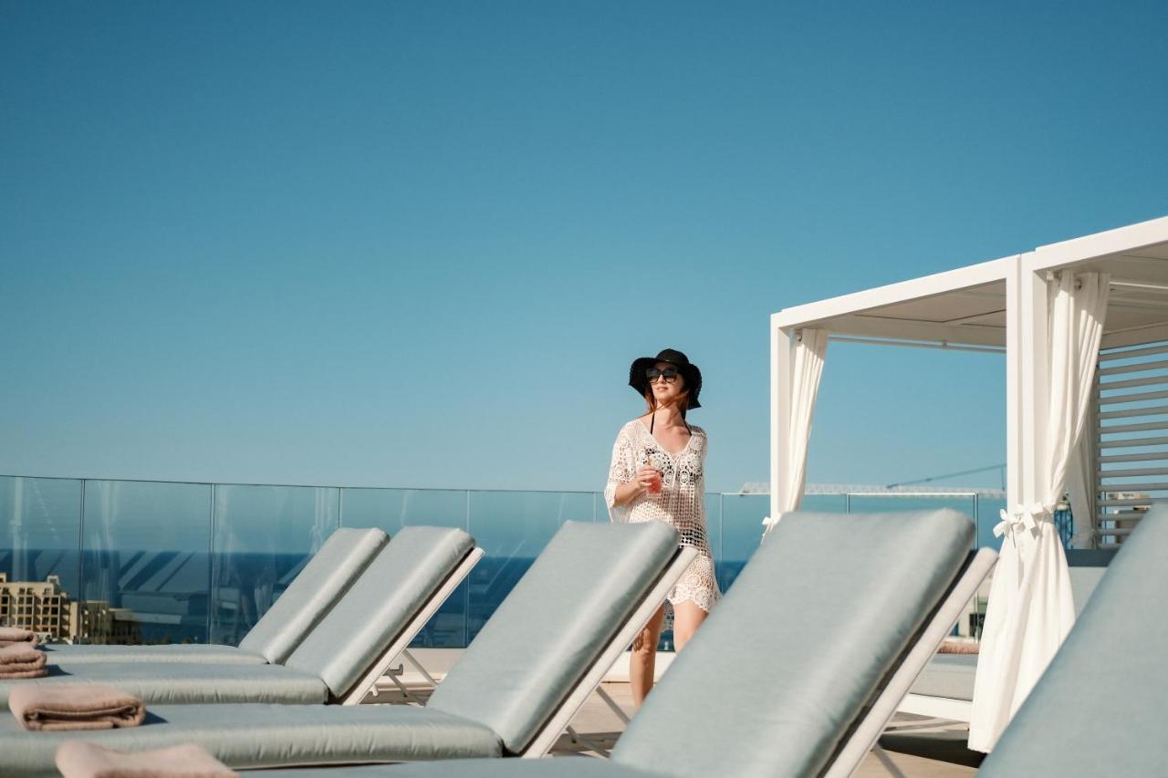 Hotel Hyatt Regency Malta San Giuliano Esterno foto The Sky Pool