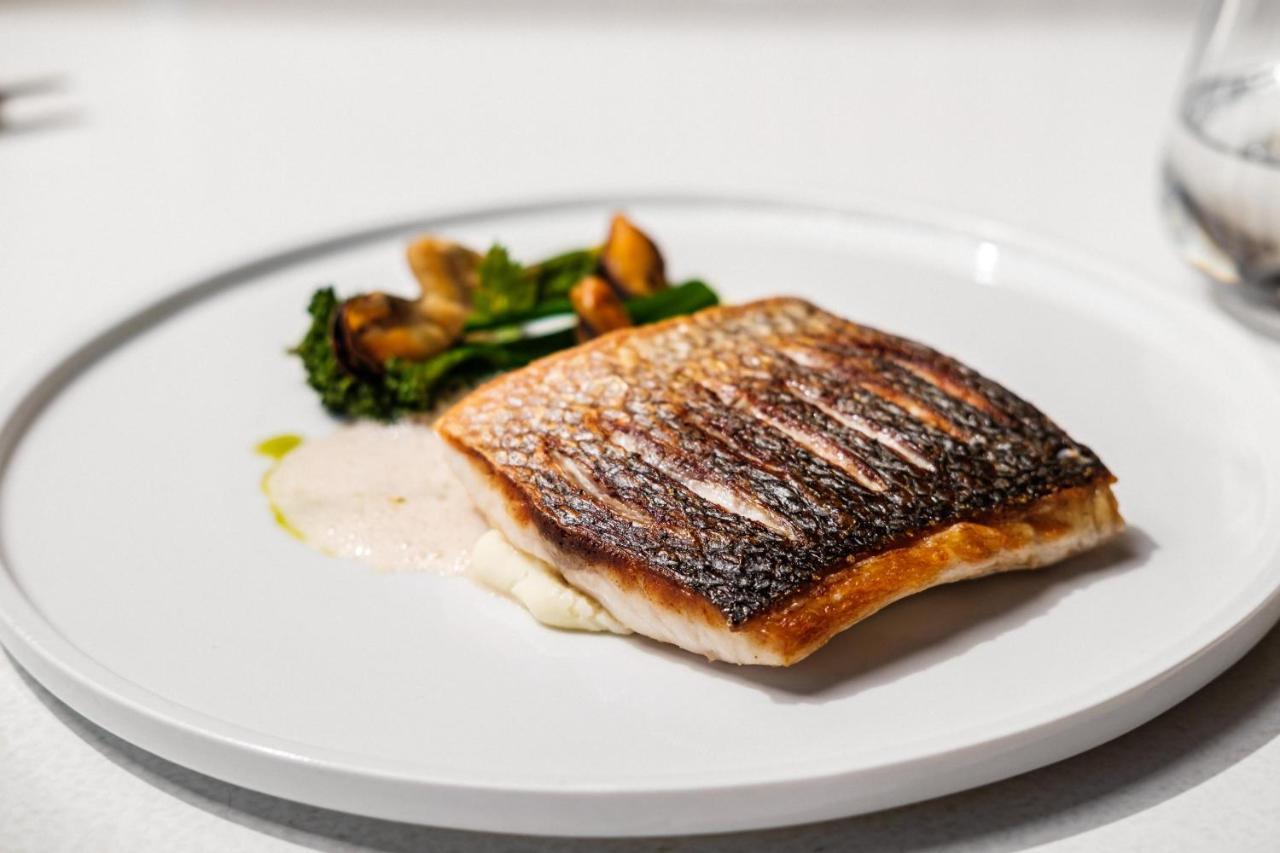 Hotel Hyatt Regency Malta San Giuliano Esterno foto A prepared fillet of turbot