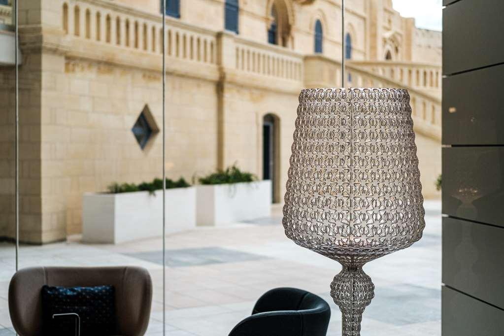 Hotel Hyatt Regency Malta San Giuliano Interno foto Kartell Big Bubble pendant lamp