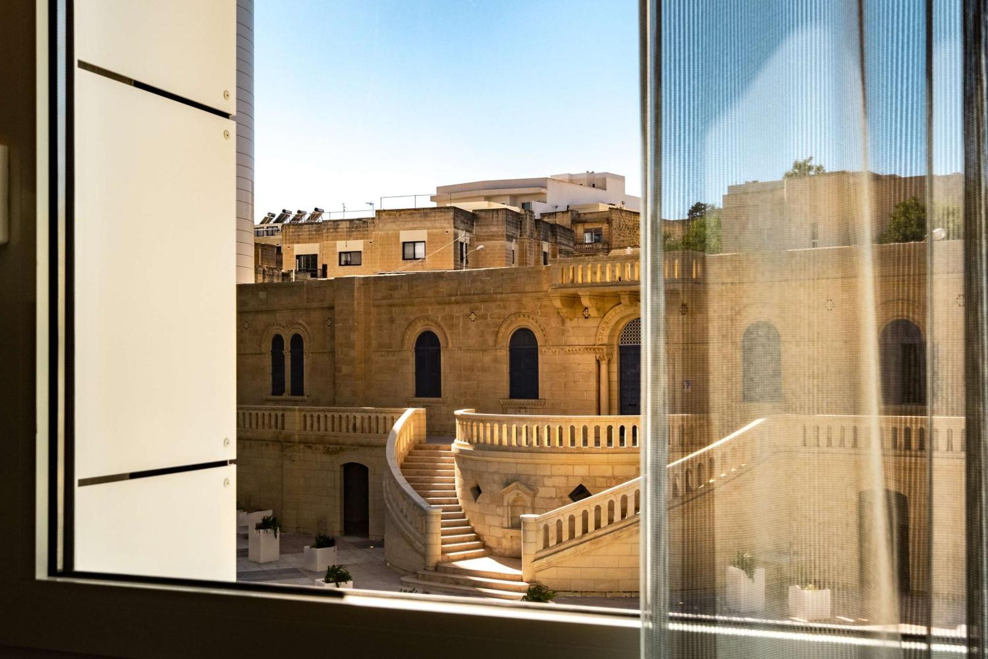 Hotel Hyatt Regency Malta San Giuliano Esterno foto View of the museum